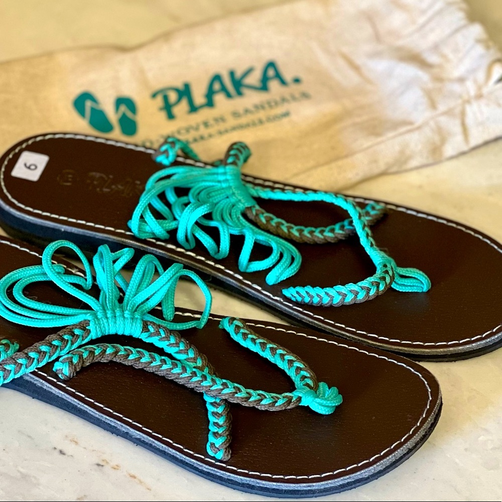 Woman’s sandals (new) size 9
